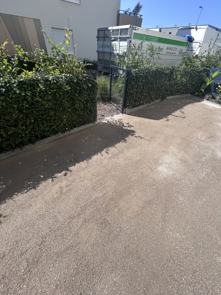 ajout-sable-concasse-pour-gazon-synthetique-haguenau-proche-strasbourg