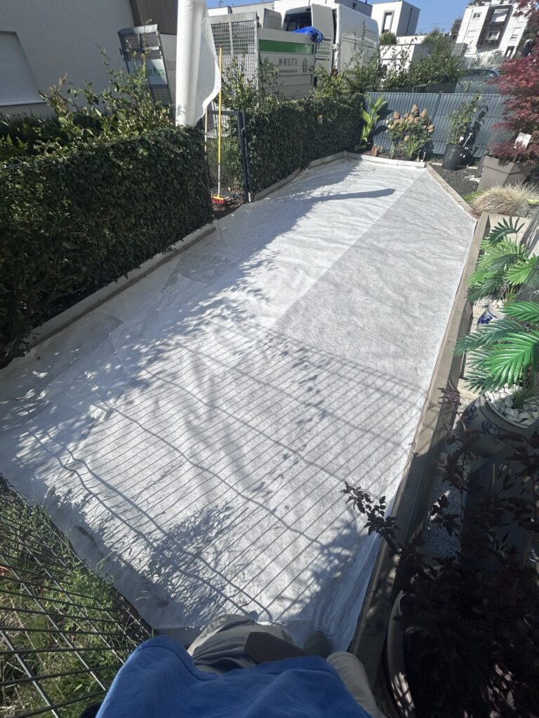 pose-geotextile-pour-gazon-synthétique-haguenau-proche-strasbourg